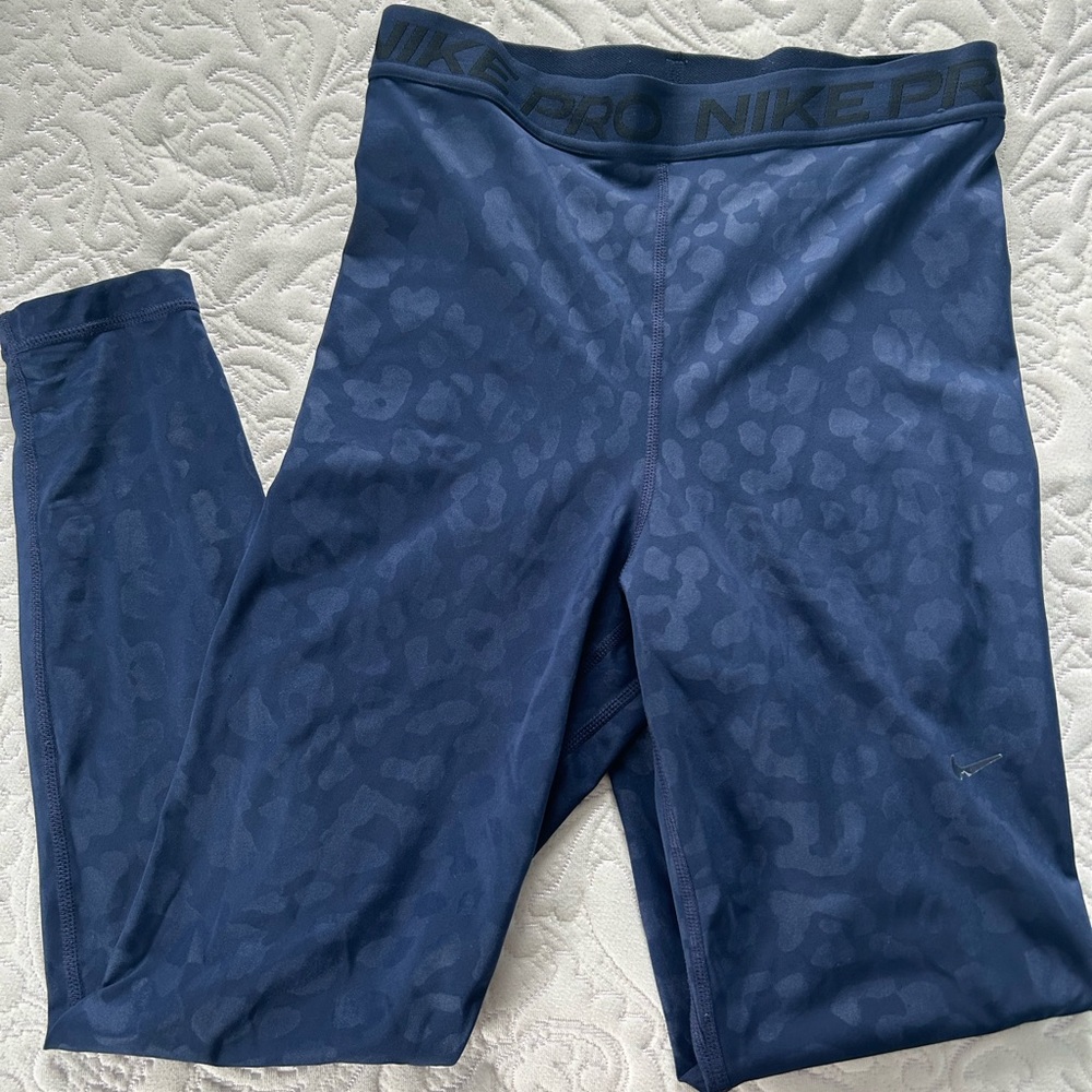 Nike Pro cheetah print leggings